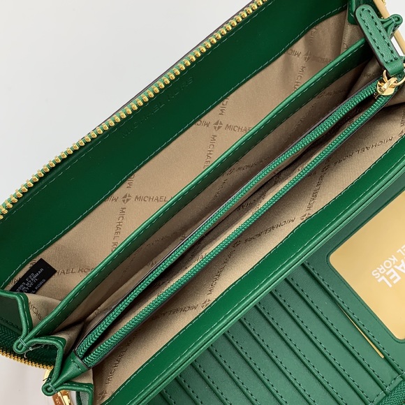 MICHAEL KORS LARGE TRAVEL CONTINENTAL WRISTLET WALLET FERN GREEN COLOR PHONECASE - Picture 5 of 16